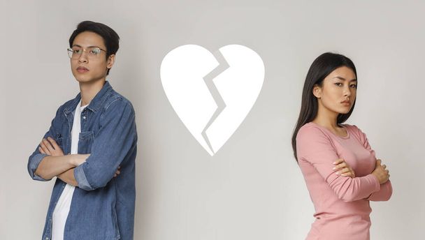 Bílé zlomené srdce mezi asijským mužem a ženou - Fotografie, Obrázek