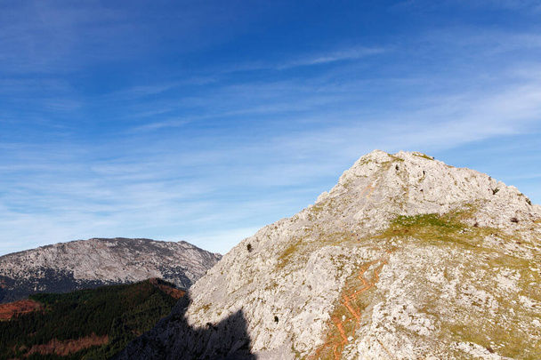 пик гор в стране басков
 - Фото, изображение