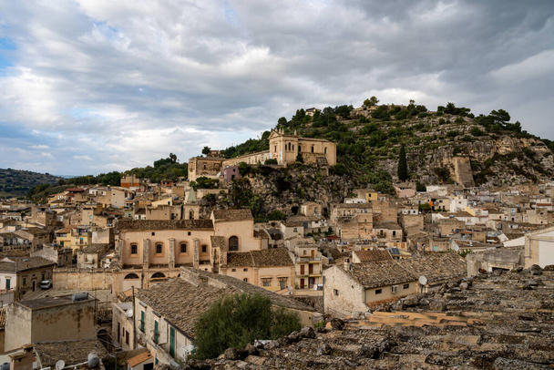 Blick vom absolut atemberaubenden Scicli Italien (Sizilien) - Foto, Bild