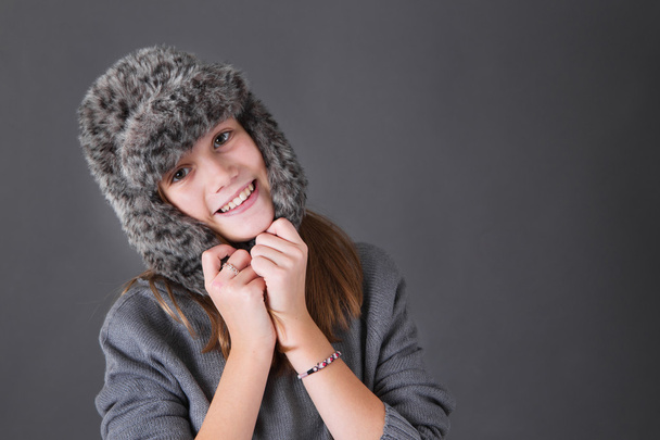 Happy girl in winter hat - Foto, Imagen