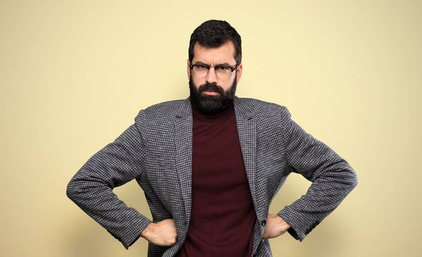 Handsome man with glasses angry - Fotoğraf, Görsel