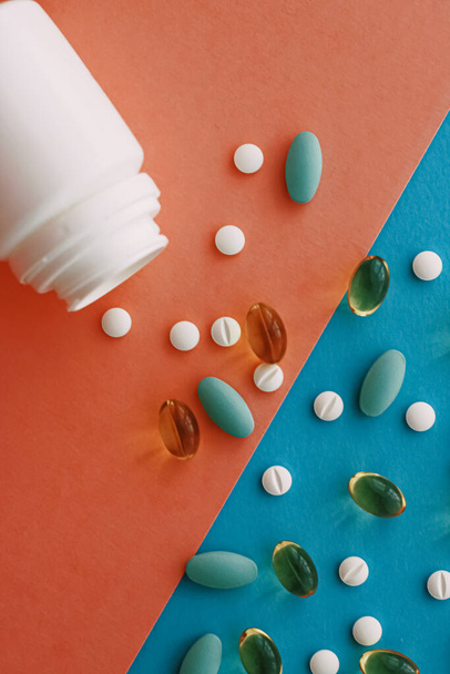 Ιατρικά χάπια και φάρμακα, φάρμακα για την υγεία και τη θεραπεία - Φωτογραφία, εικόνα