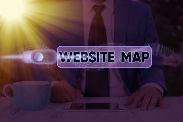 Signo de texto que muestra Mapa del sitio web. Foto conceptual diseñada para ayudar tanto a los usuarios como a los motores de búsqueda a navegar por el sitio
. - Foto, Imagen