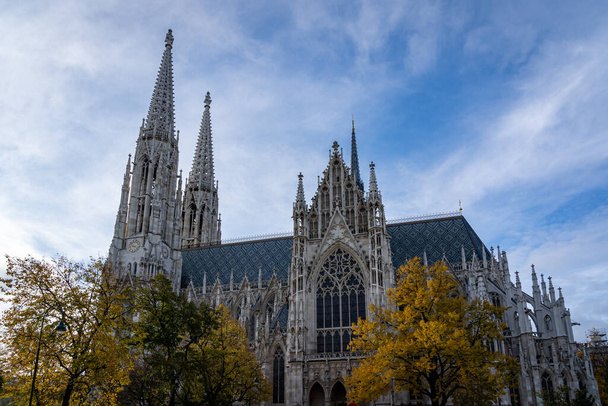 Une belle église gothique à Vienne Autriche
 - Photo, image