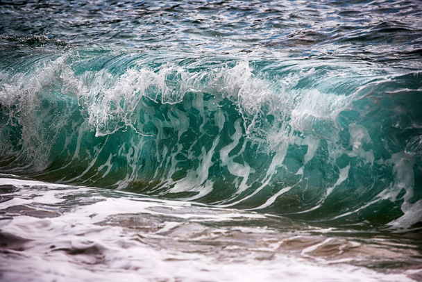 Grande onda nel Mediterraneo. Spagna
 - Foto, immagini