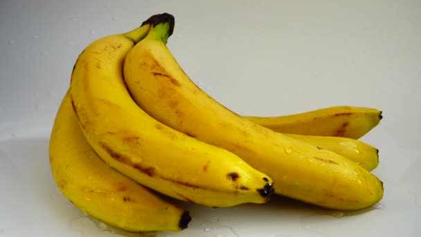 Washing of bananas. Slow motion. - Imágenes, Vídeo