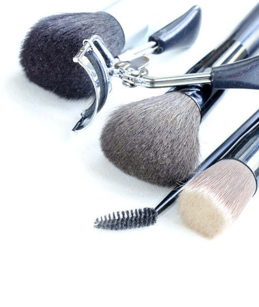 Maquiagem escovas no fundo branco
 - Foto, Imagem