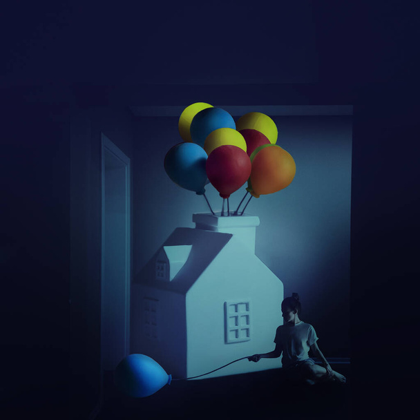 Roztomilý dům s balónky zůstat doma koncept - Fotografie, Obrázek