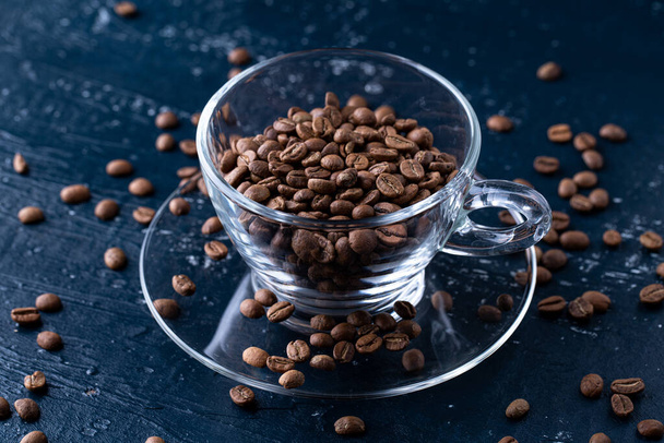 grains de café trou dans une tasse
 - Photo, image