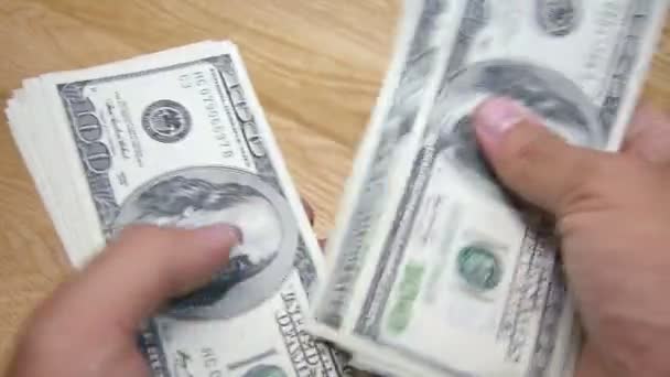 cash dollar bucks hand counting - Πλάνα, βίντεο