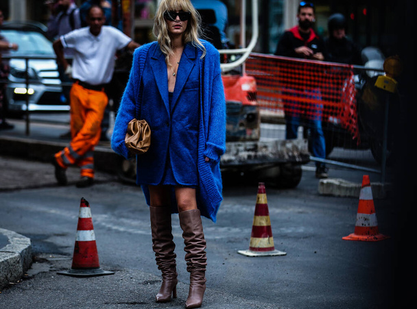 MILAN, Italie- 19 septembre 2019 : Eleonora Carisi dans la rue pendant la Fashion Week de Milan
. - Photo, image