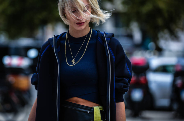 Milan, Itálie- 20. září 2019: Lisa Hahnbueck na ulici během Milánského týdne módy. - Fotografie, Obrázek