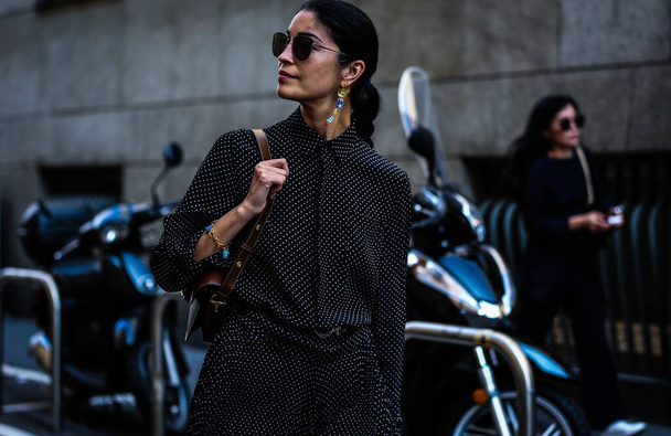 MILANO, 20 settembre 2019: Caroline Issa in strada durante la Milano Fashion Week
. - Foto, immagini