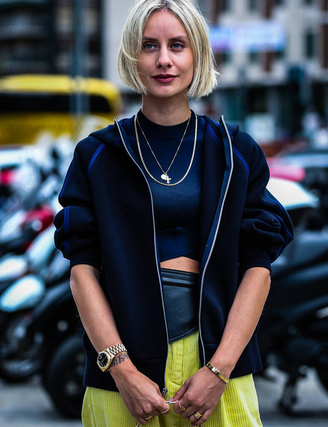 MILAN, Italy- September 20 2019: Lisa Hahnbueck on the street during the Milan Fashion Week. - Foto, Bild