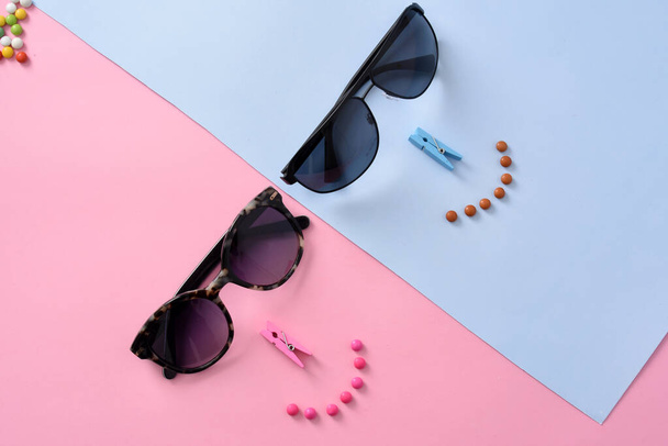 sunglasses eyewear on pastel color paper background  - Fotografie, Obrázek