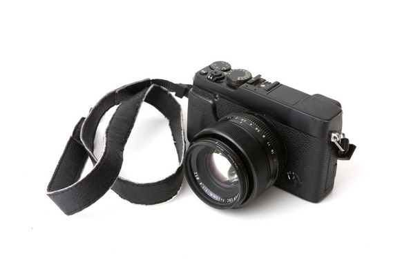 Régi retro kamera elszigetelt fehér. Vintage filmkamera.  - Fotó, kép