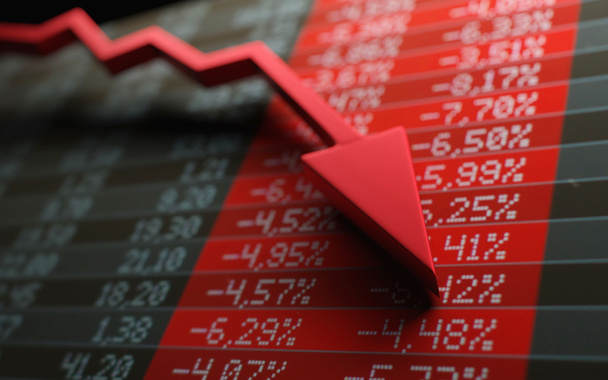 株式市場の暴落とパニック、金融損失、経済不況の概念。負の財務数値の上に赤い矢印。デジタル3Dレンダリング. - 写真・画像