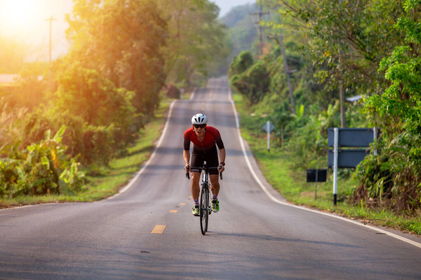 ciclista de carretera profesional
 - Foto, Imagen