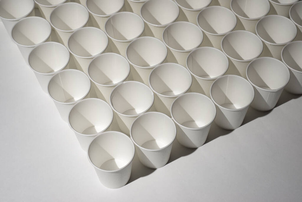 Large group of disposable paper cups. - Foto, imagen