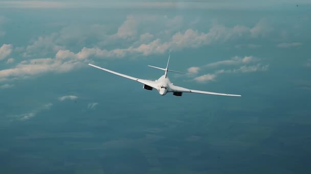 O avião balança as asas
 - Filmagem, Vídeo