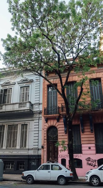 BUENOS AIRES, ARGENTINA - CIRCA OCTOBER 2019: streets and buildings in rich posh neighborhood Ricoleta in central area of Buenos Aires in the evening. - Φωτογραφία, εικόνα
