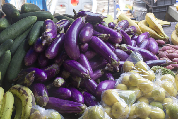 Vihannekset ja hedelmät Seychellien markkinoilla
 - Valokuva, kuva