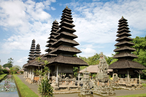 Ναός του Menwi είναι πιο όμορφο ναό στο Μπαλί, Ινδονησία - Φωτογραφία, εικόνα
