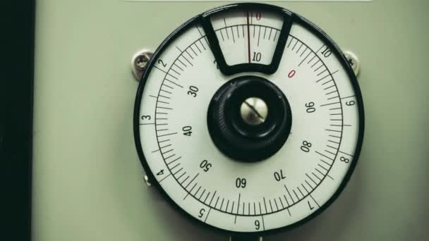Old scale dial meter rotation from zero to ten round for running count - Footage, Video