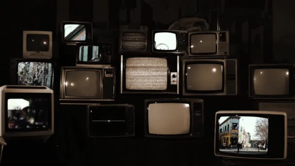 Stack of Retro TVs com Caminito Street em Buenos Aires nas telas. Tom de sépia
.  - Filmagem, Vídeo