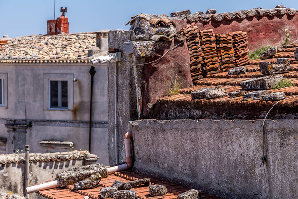 Vista panoramica a Monte Sant'Angelo, antico borgo in provincia di Foggia, Puglia, Italia
. - Foto, immagini