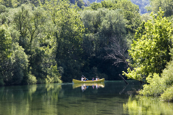 En el río tranquilo
 - Foto, Imagen