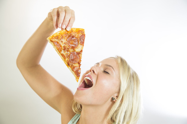Woman Eating Pizza - Foto, afbeelding