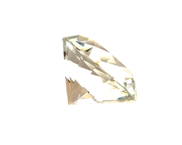Accessoire luxe diamant clair isolé sur fond blanc
 - Photo, image