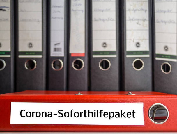 Corona-hätätiedostopaketti saksaksi
 - Valokuva, kuva