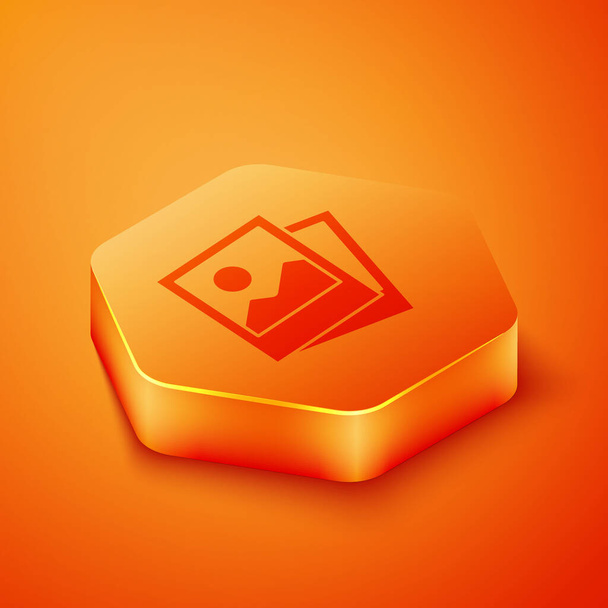 Isometrica icona della foto isolata su sfondo arancione. Bottone esagonale arancione. Illustrazione vettoriale
 - Vettoriali, immagini
