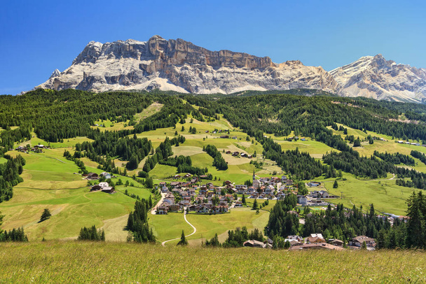 Dolomiti - Val Badia v létě - Fotografie, Obrázek
