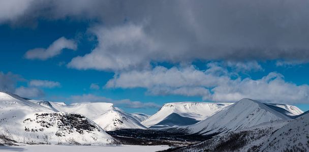 Snowy Mountains. Snow, Mountains, Valley, Landscape, Winter, Spring, Panorama - 写真・画像