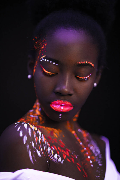 portrait of fashion model female in neon light - Фото, зображення