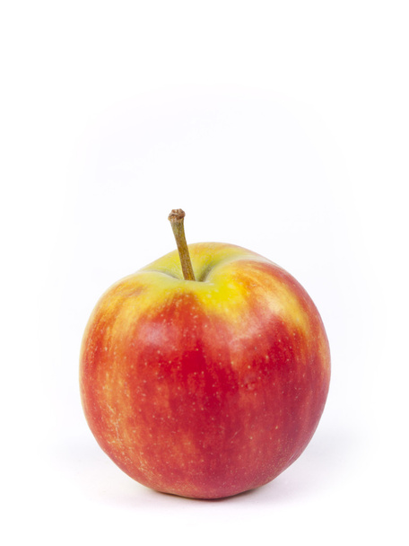 Manzana redonda roja y amarilla sobre fondo blanco
 - Foto, Imagen