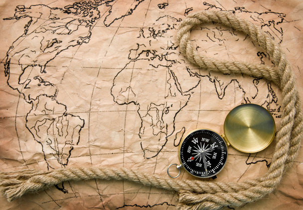 kompas a starých map - Fotografie, Obrázek