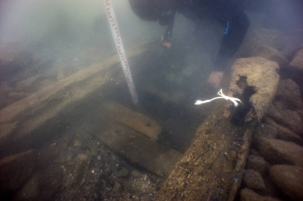 Ubicazione-Russia, penisola di Taman, le acque sottomarine dello stretto di Kerch Archeologia subacquea
. - Foto, immagini