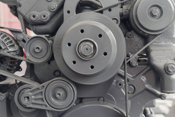 Auto motor onderdeel close-up. Industriële achtergrond - Foto, afbeelding
