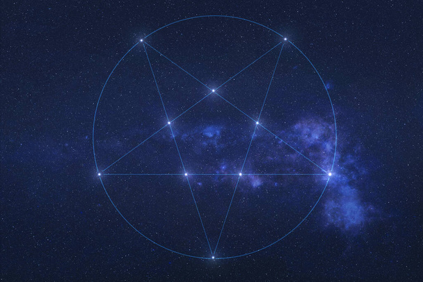 Star pentacle Constelação no espaço exterior
. - Foto, Imagem