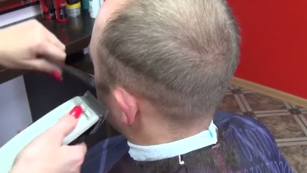 férfi hajvágó - Felvétel, videó
