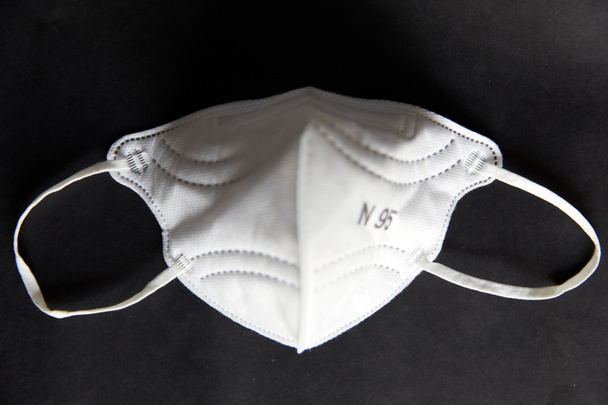 Weiße N95-Maske zur Coronavirus-Prävention - Foto, Bild