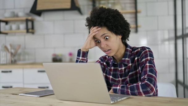 The African American Woman get Shocked on Laptop - Фото, зображення