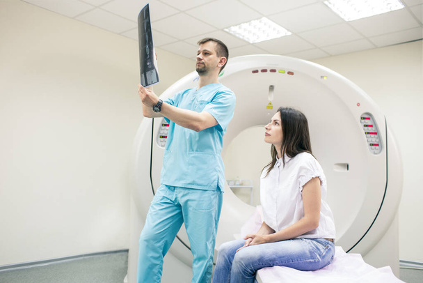 Консультування МРТ ноги з професійним радіологом
 - Фото, зображення