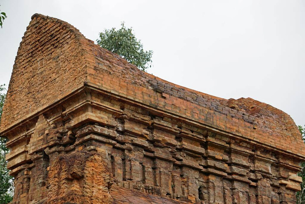 Το σύμπλεγμα του ναού του γιου μου κοντά στο Hoi an στο Βιετνάμ. - Φωτογραφία, εικόνα