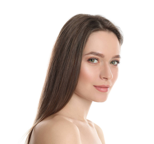 Portré fiatal nő gyönyörű arc fehér háttér - Fotó, kép