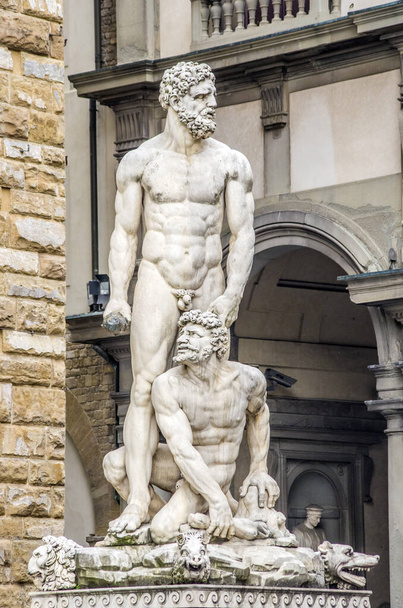 Florenz Statue auf der Piazza della Signoria, die italienische Florentiner Renaissance: Herkules und Kakus - Foto, Bild